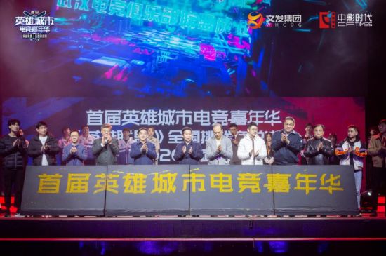 校园恋情引发热议的瓦学弟与go学长